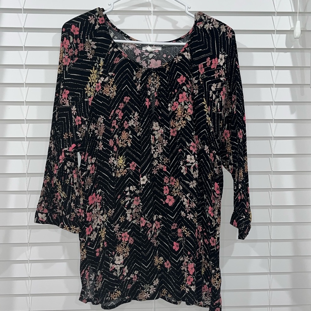 Maurice’s Top—Size XXL